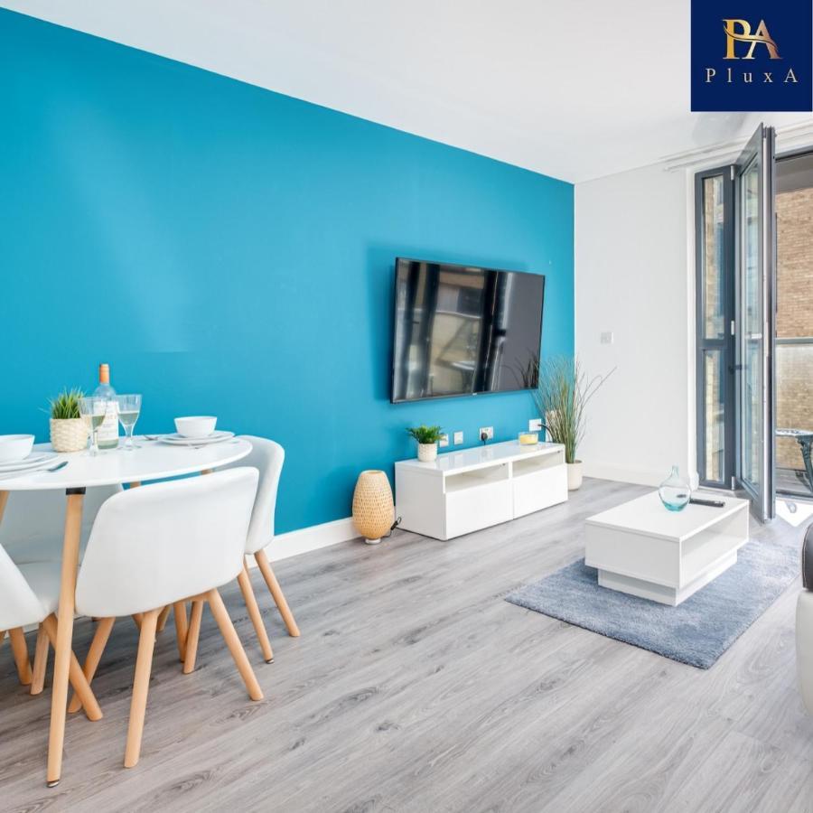 Pluxa Vivid Veranda Beautiful City Centre Apartment With Free Parking Birmingham Exterior foto
