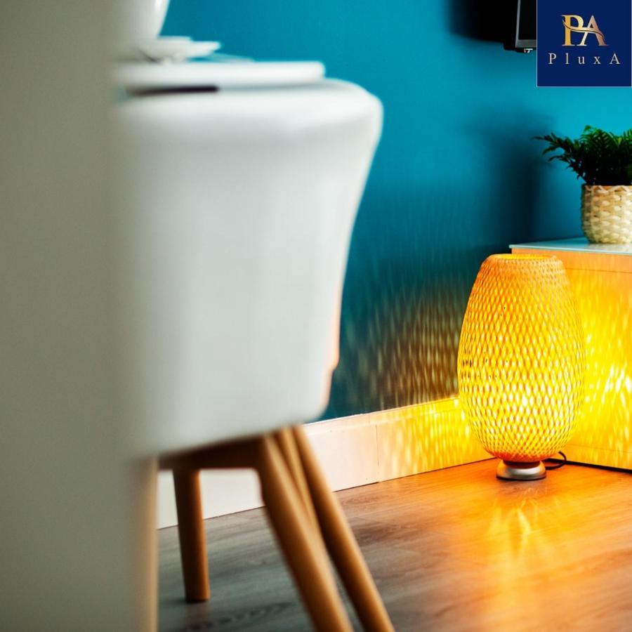 Pluxa Vivid Veranda Beautiful City Centre Apartment With Free Parking Birmingham Exterior foto